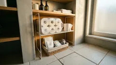 トイレットペーパー補充のプチストレスを消すコツ2つ、外袋の開け方と糊の剥がし方