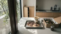 コーヒーかすは捨てないで:乾かすだけで始める簡単アップサイクル